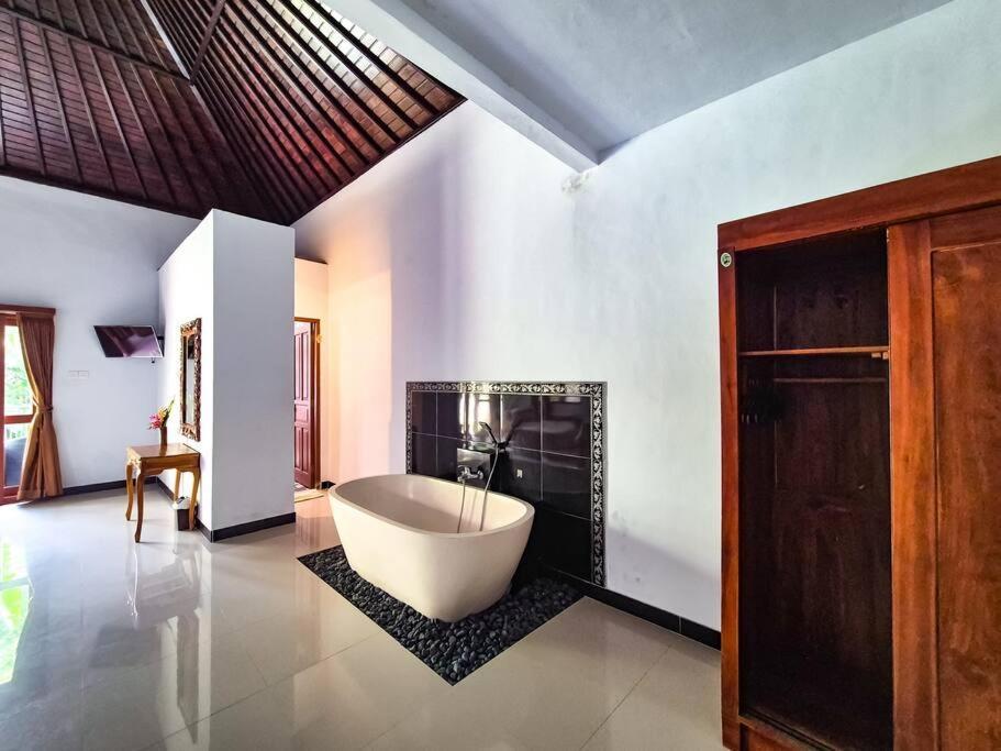 The Sempuana Villa Denpasar Exteriör bild